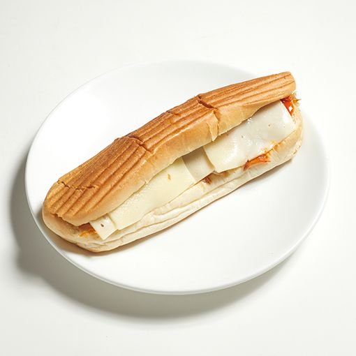 Tavuk Kaşarlı Sandviç