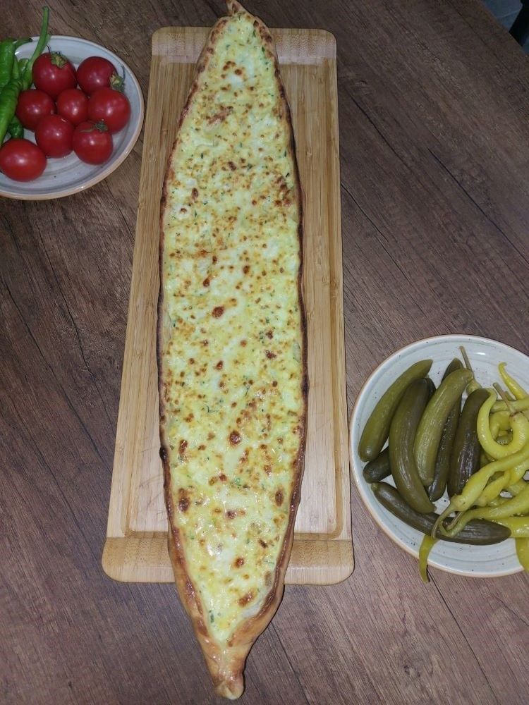 Özel Beyaz Peynirli Pide (Açık)