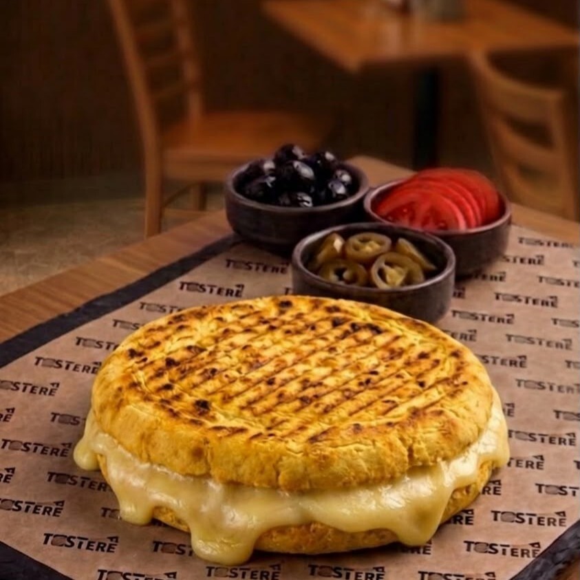 Bazlama Çift Kaşarlı Tost