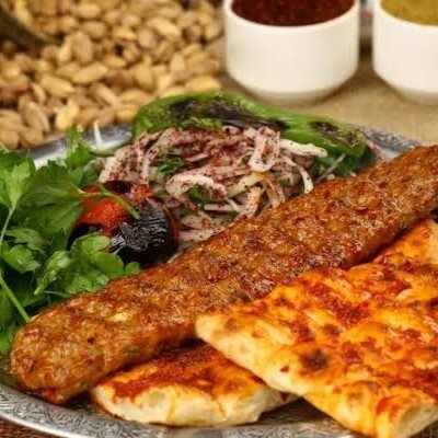 Adana Porsiyon 200 (Gr )+ Büyük Ayran