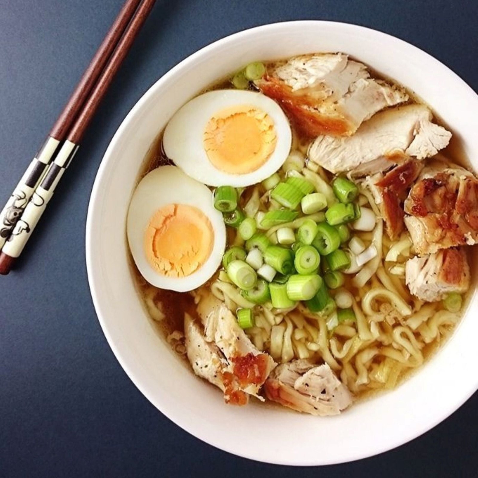 Tavuk Etli Ramen çorbası