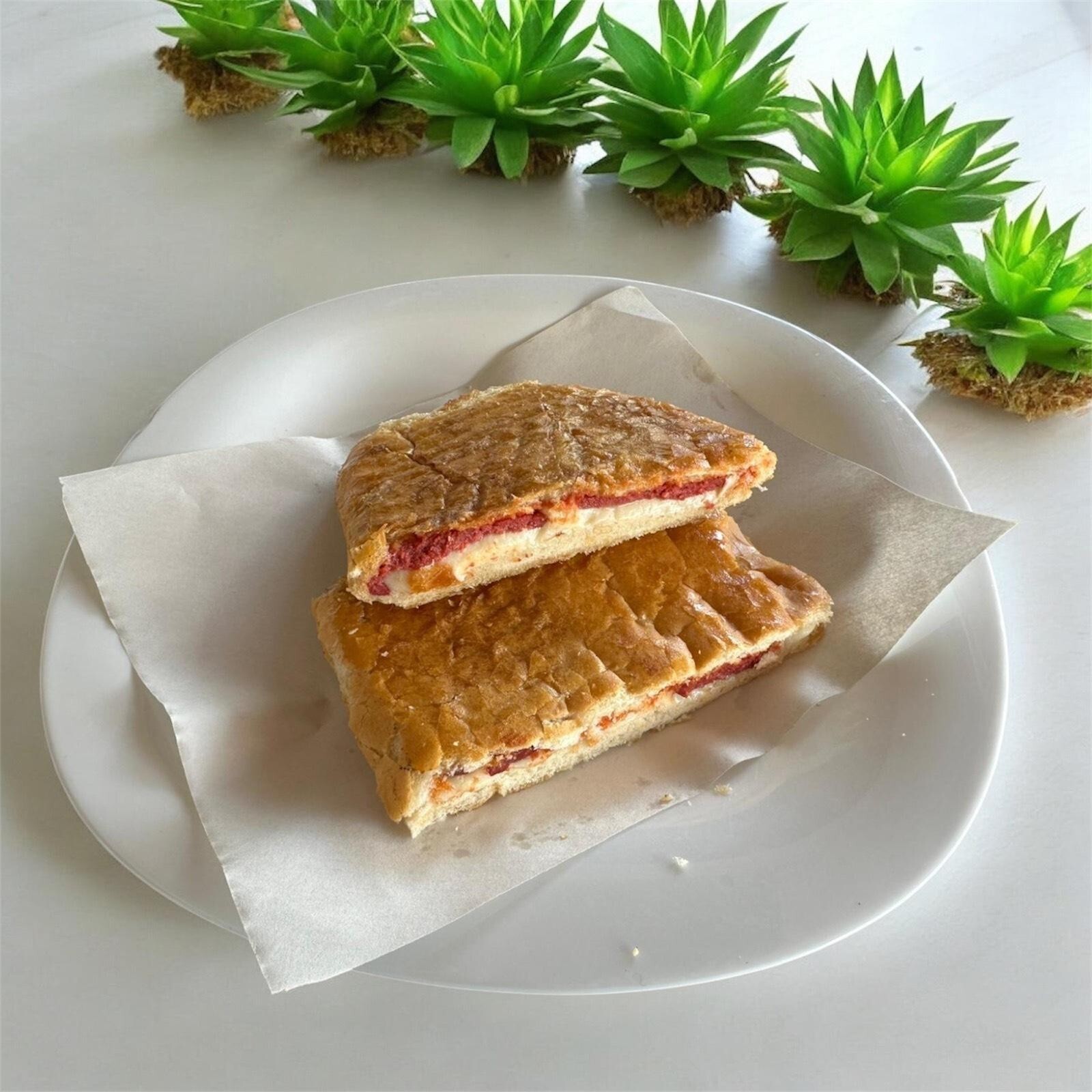 Karışık Tost (Yarım Ekmek)