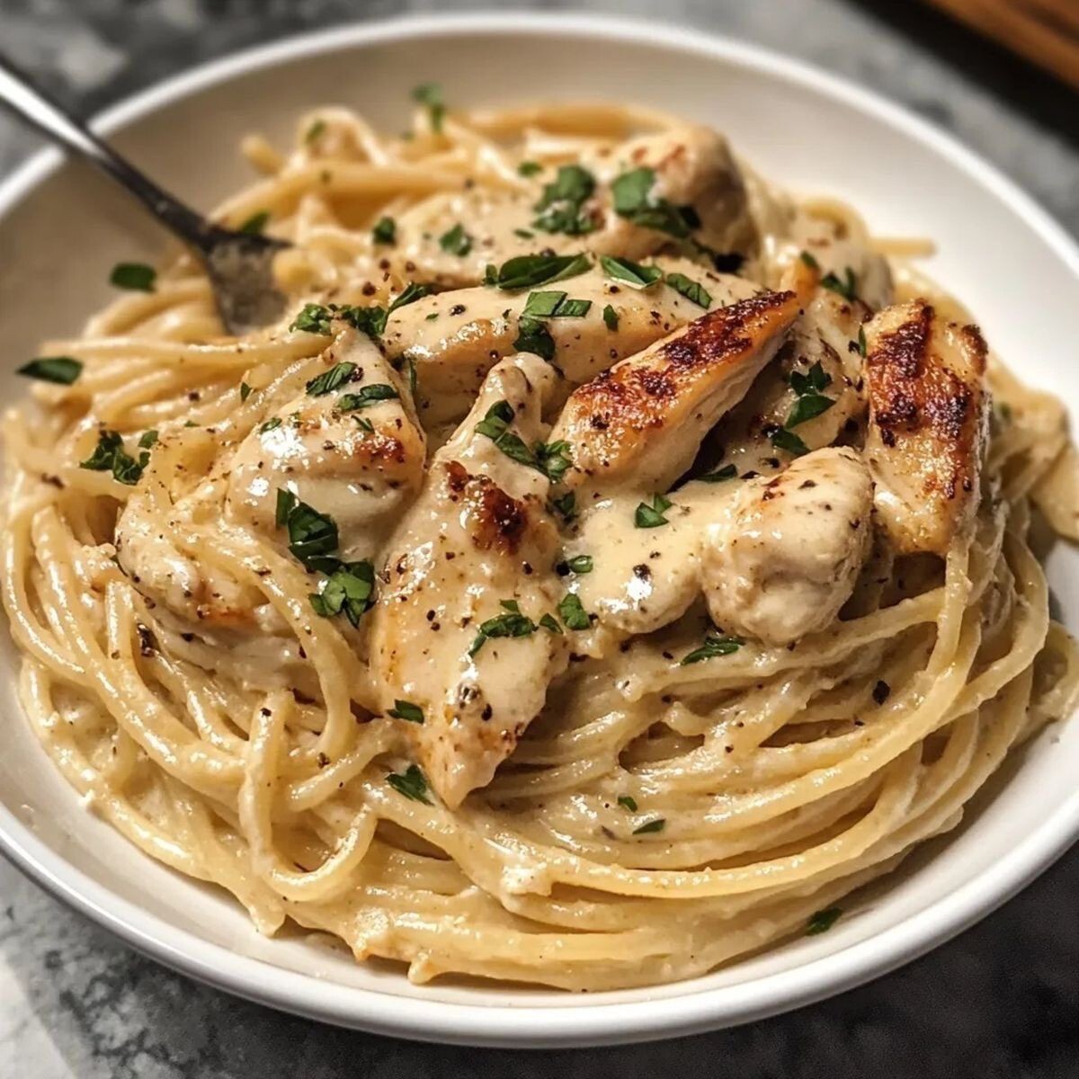 Kremalı Tavuklu&Mantarlı Spagetti