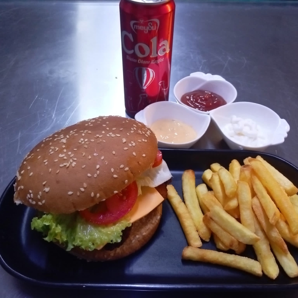 Mega hamburger schnitzel menü
