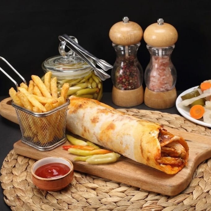 (3 Adet) Hatay Usulü Tavuk Döner (100 gr) & Patates Kızartması