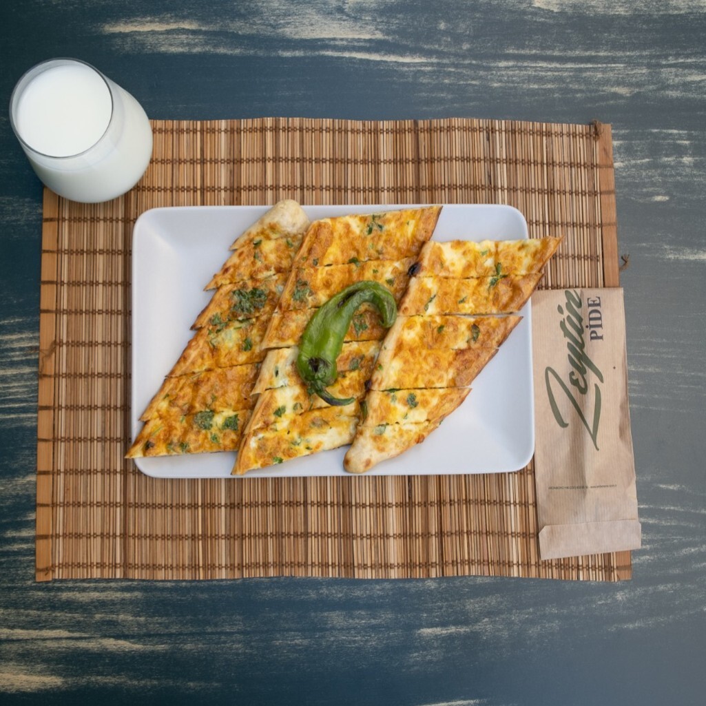 Peynirli Yumurtalı Pide