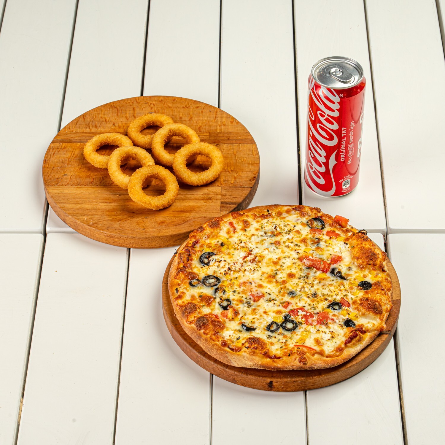 Akdeniz Pizza Menü