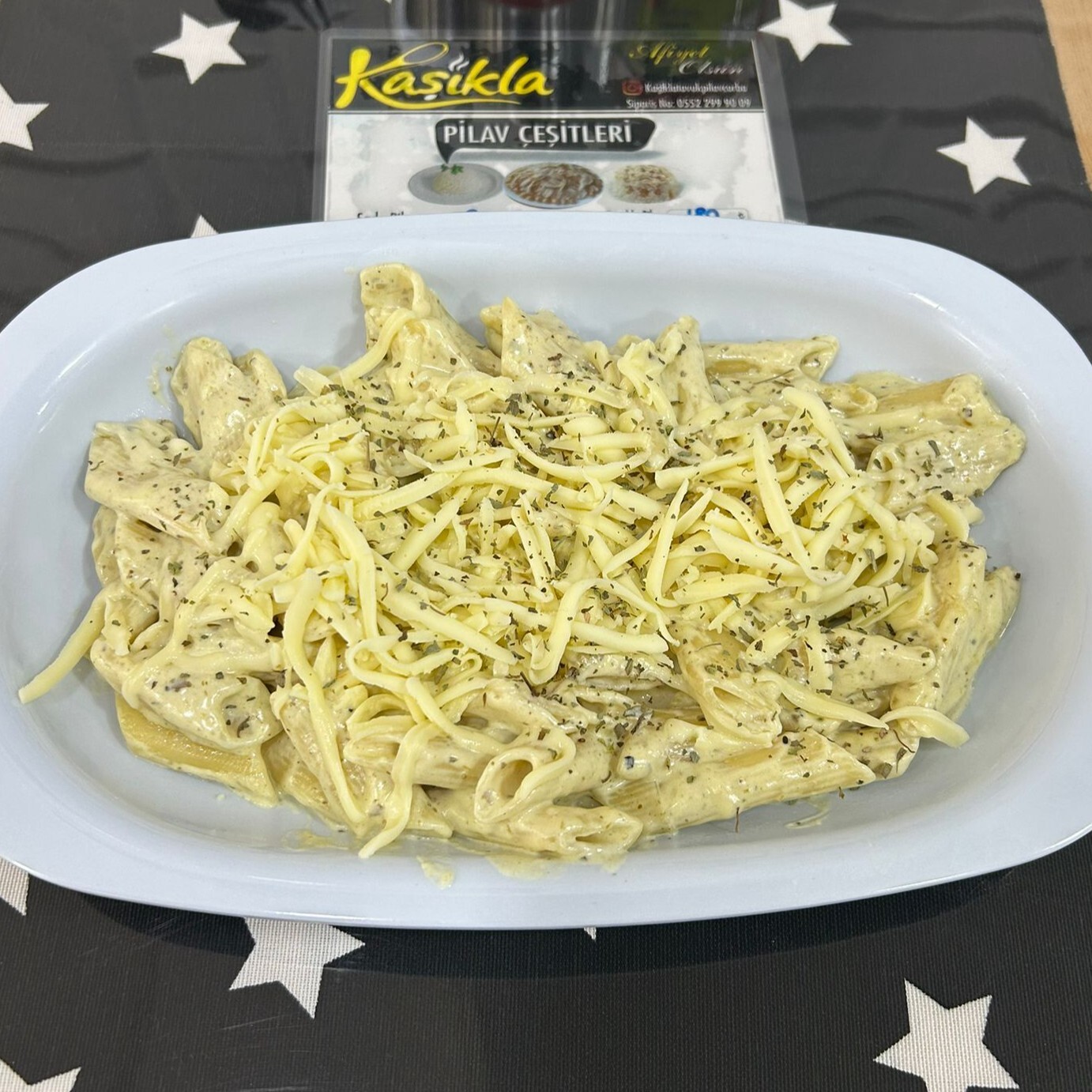 Pesto Soslu Kaşarlı Makarna