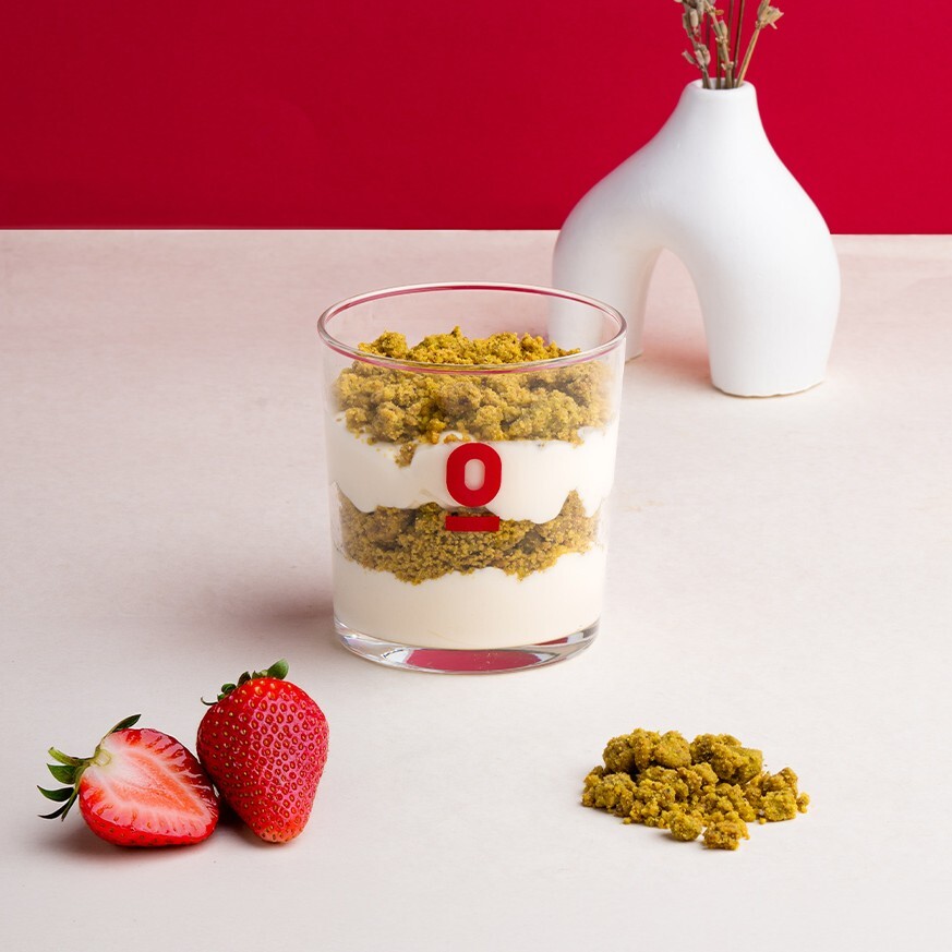 Çilek & Fıstıklı Crumble
