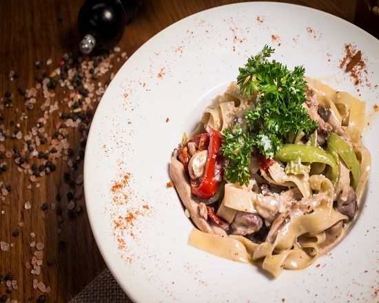 Fettuccine Alfredo
