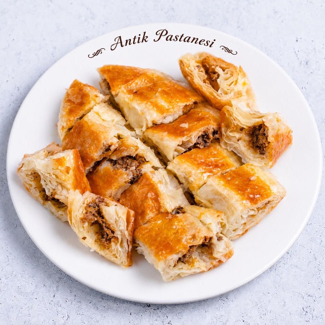 Kıymalı Kol Böreği (200 gr)