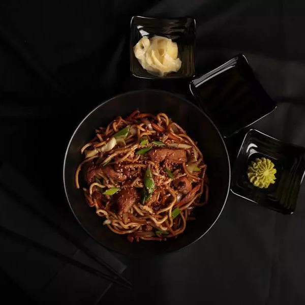 Teriyaki Soslu Tavuklu Noodle