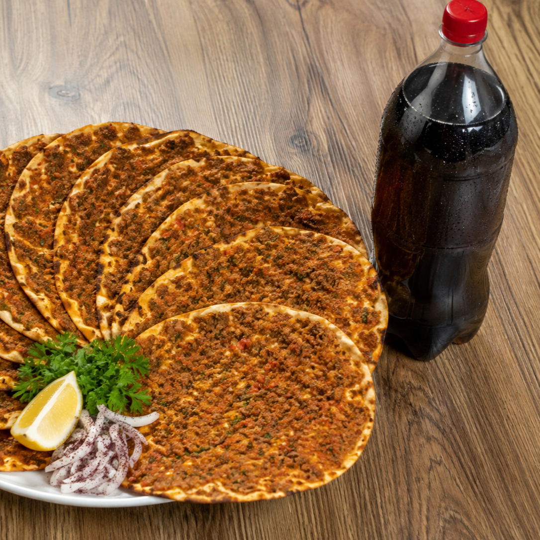 10 Ad Lahmacun + 1 Lt Cola
