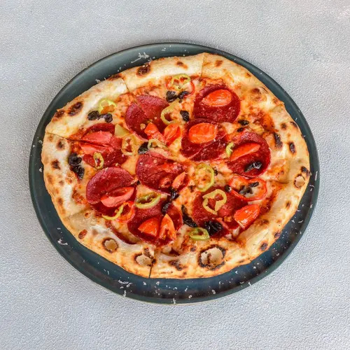 Pizza Can Salsiccia