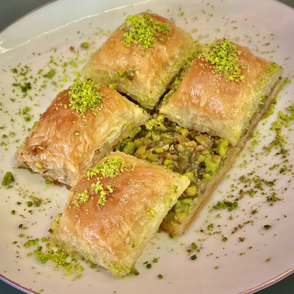 Antep Fıstıklı Baklava (1 Kg)