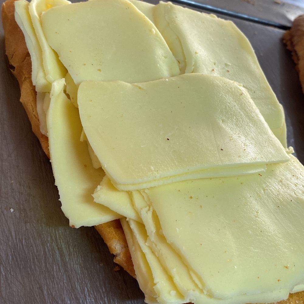 Çift Kaşarlı Tost
