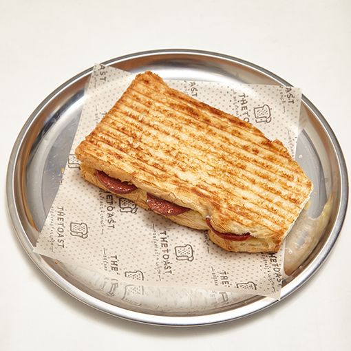 Sucuklu Kaşarlı Tost