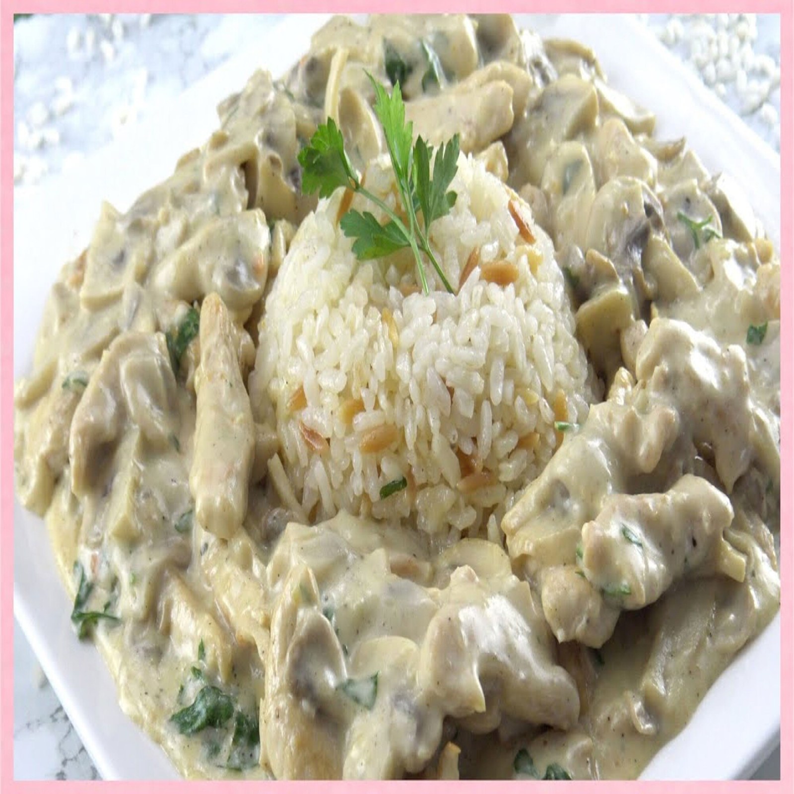 Kremalı Mantarlı Tavuk & Pilav