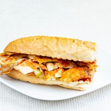 Bol Malzemeli Yarım Tavuk Döner