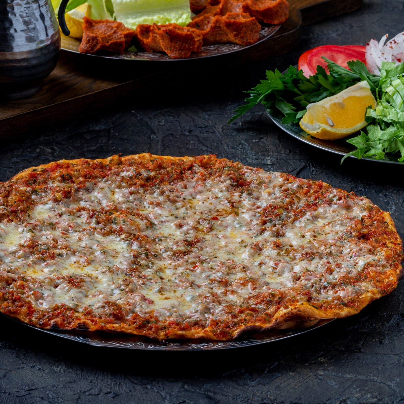 Kaşarlı Lahmacun