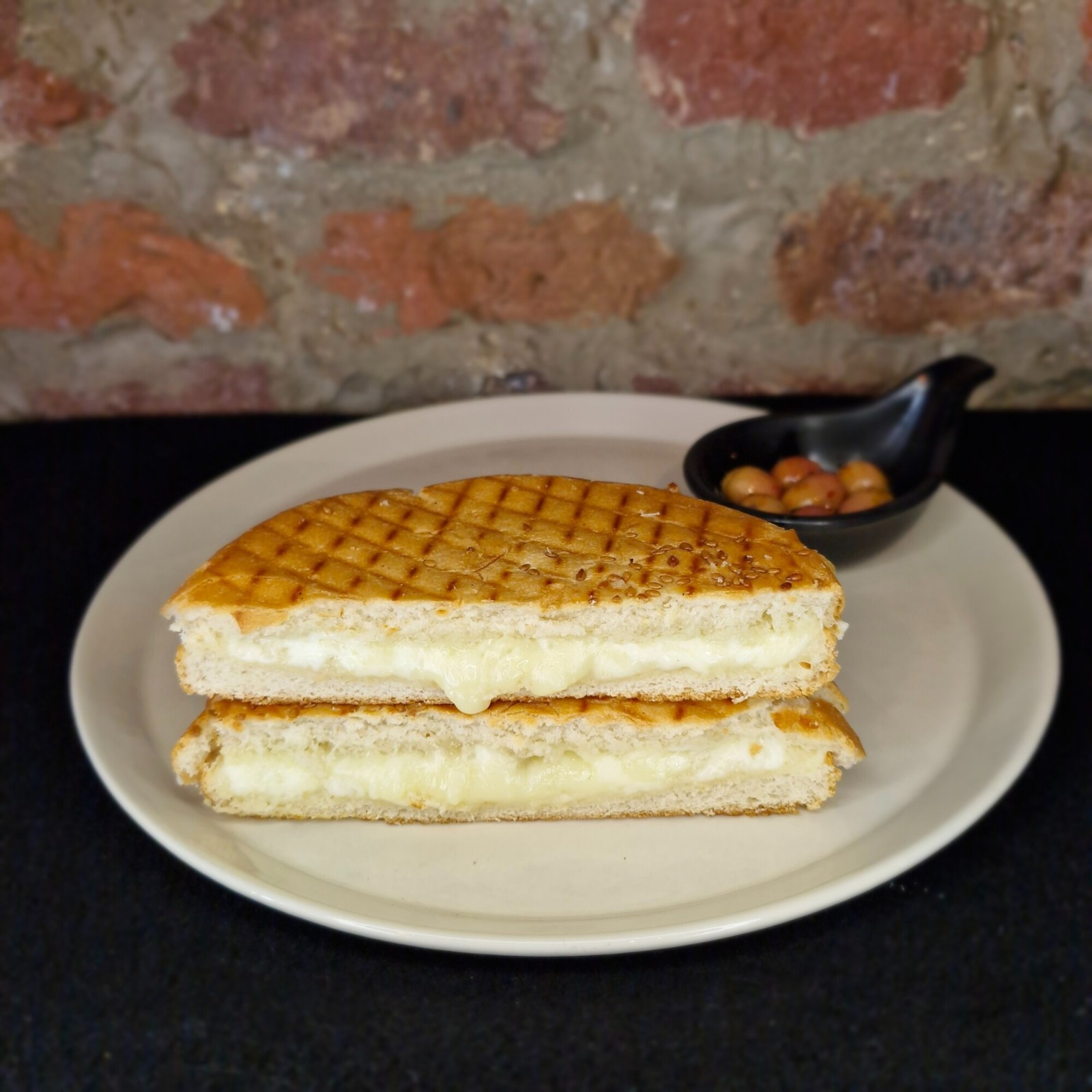 Pratik Kaşarlı Tost