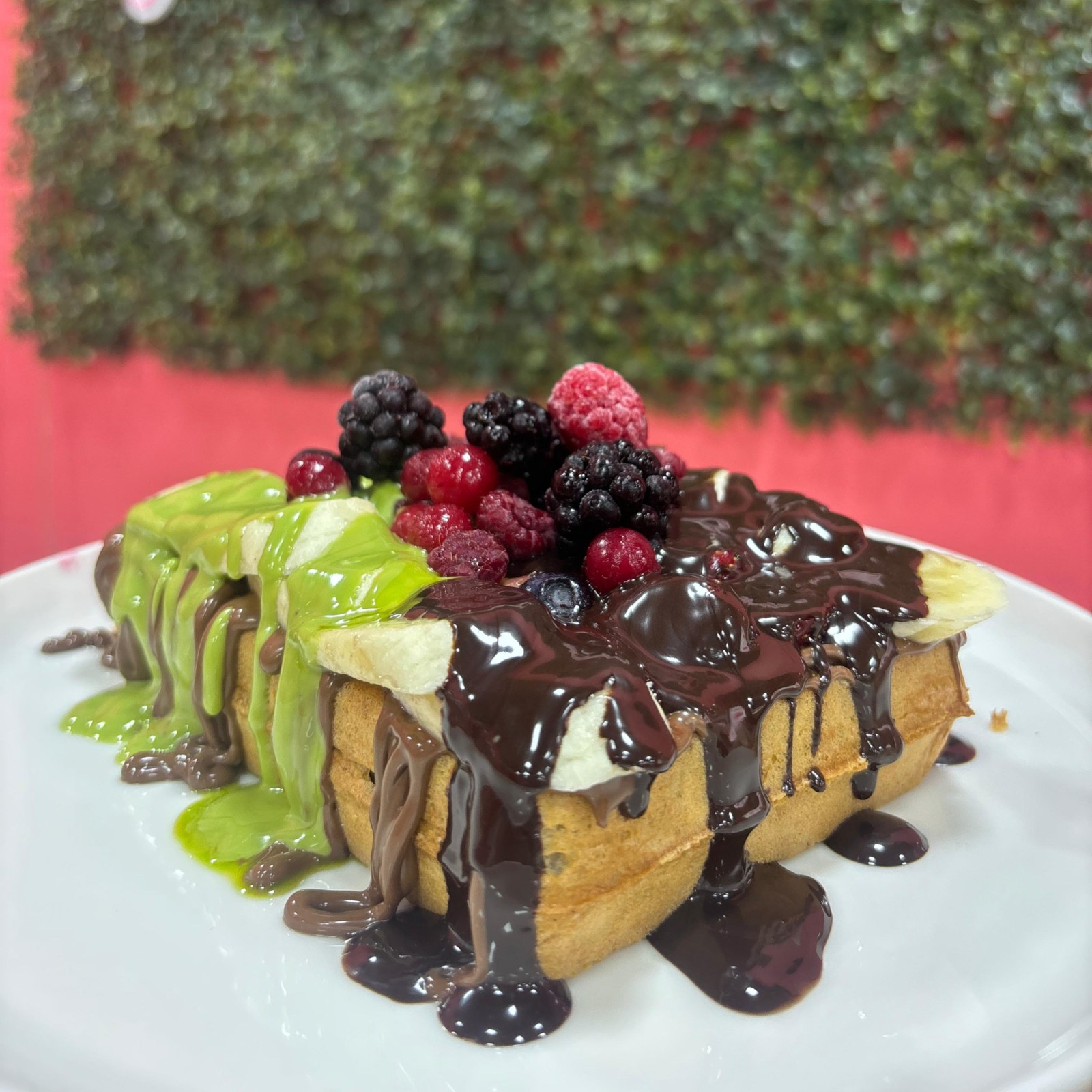 Frutti Waffle Deluxe