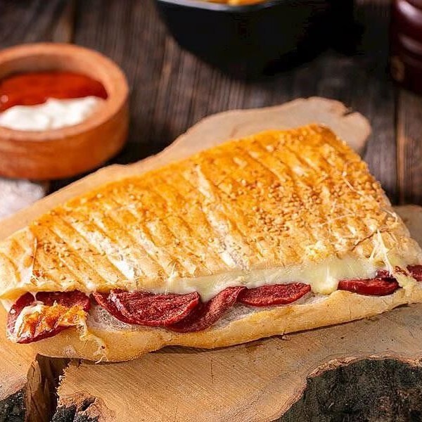 Yarım Ekmek Karışık Tost