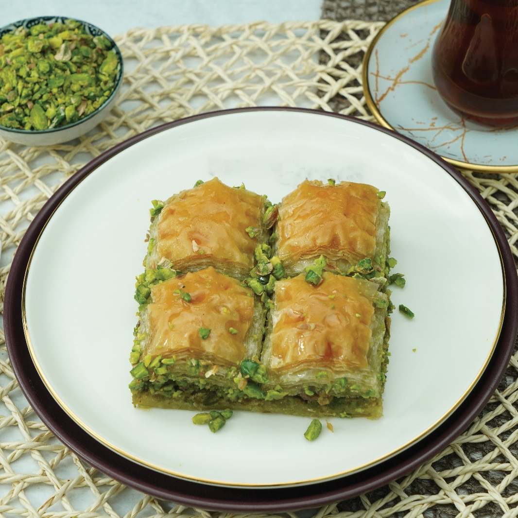 Antep Fıstıklı Kare Baklava