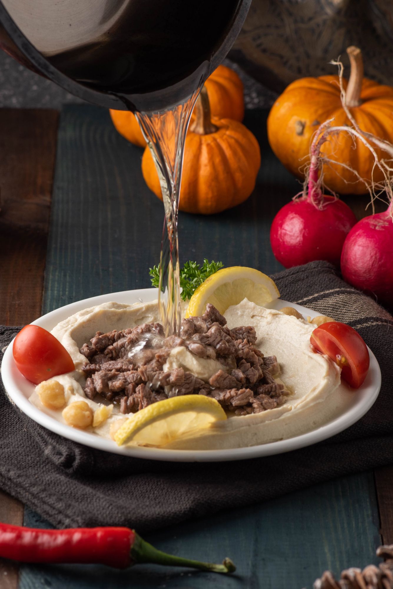 Etli Musabbaha Humus