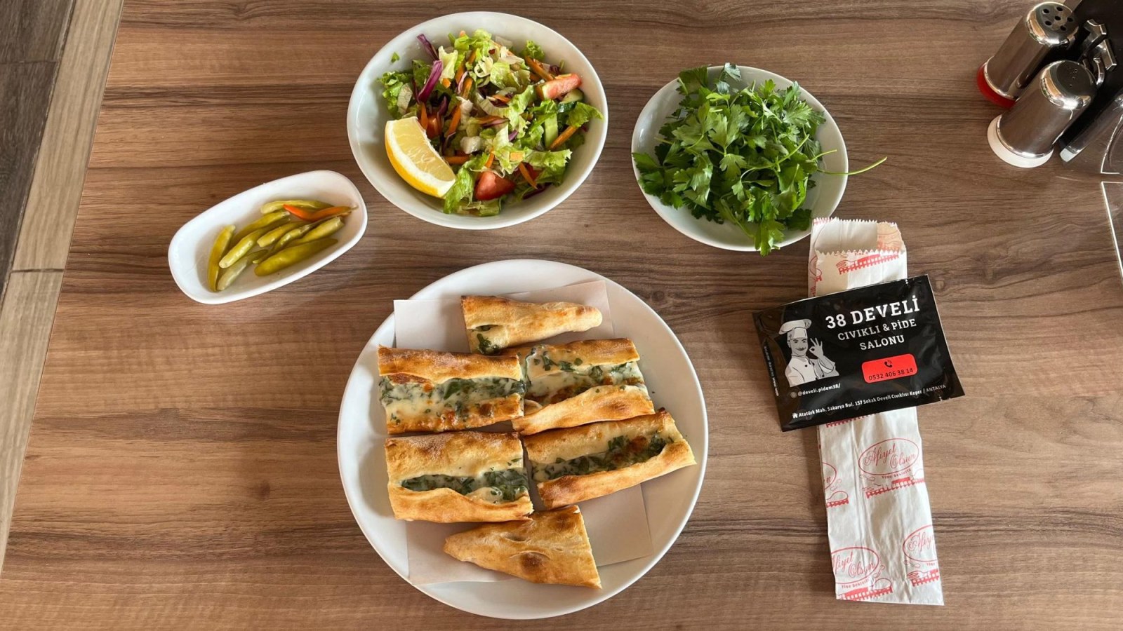 Köy Peynirli Pide