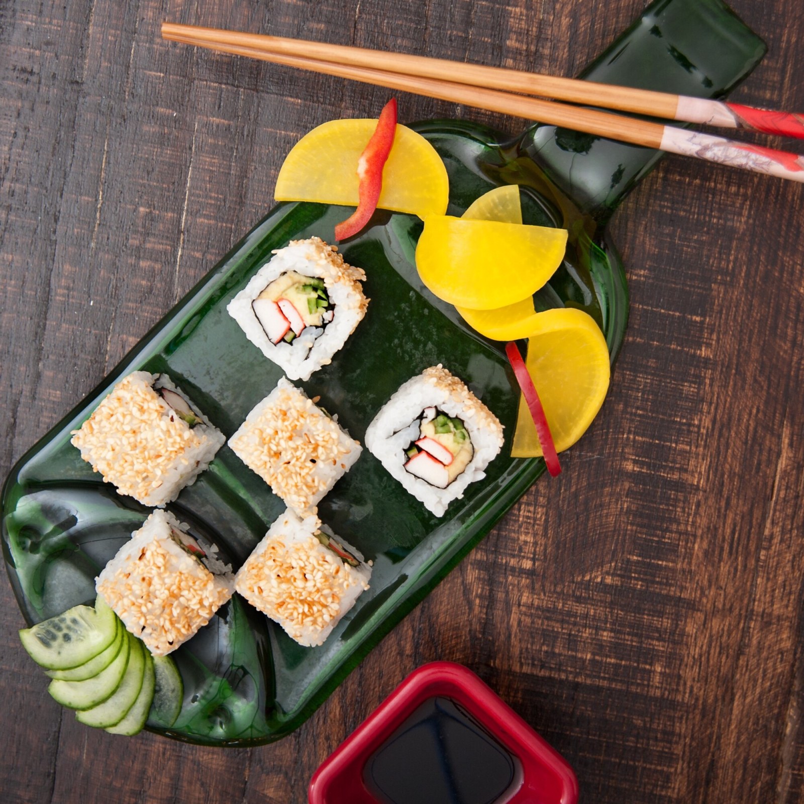 California Roll (8 Parça / Dışı Susam Kaplı)