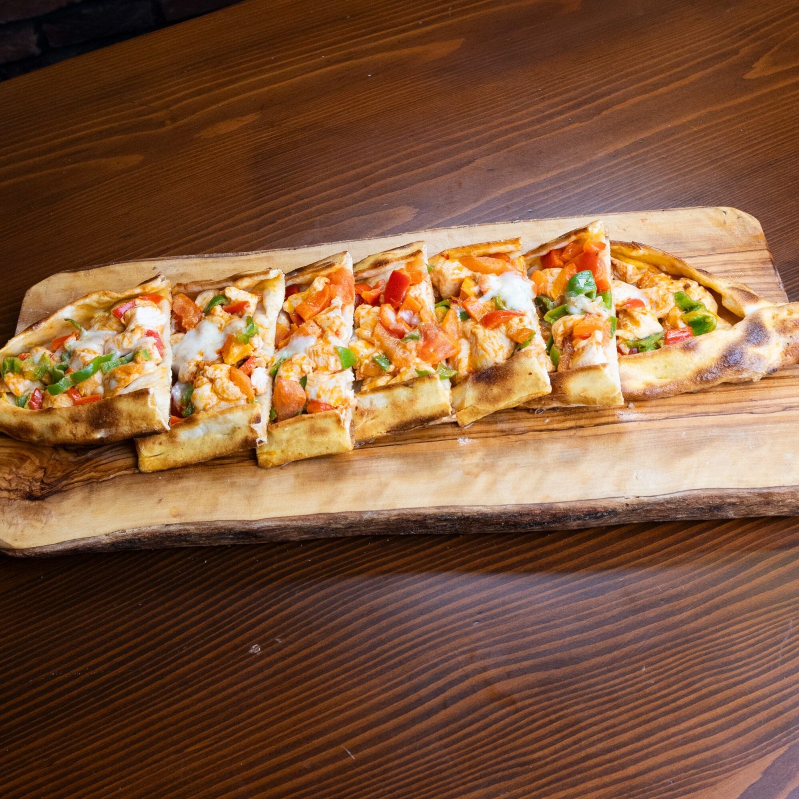 Tavuklu Pide