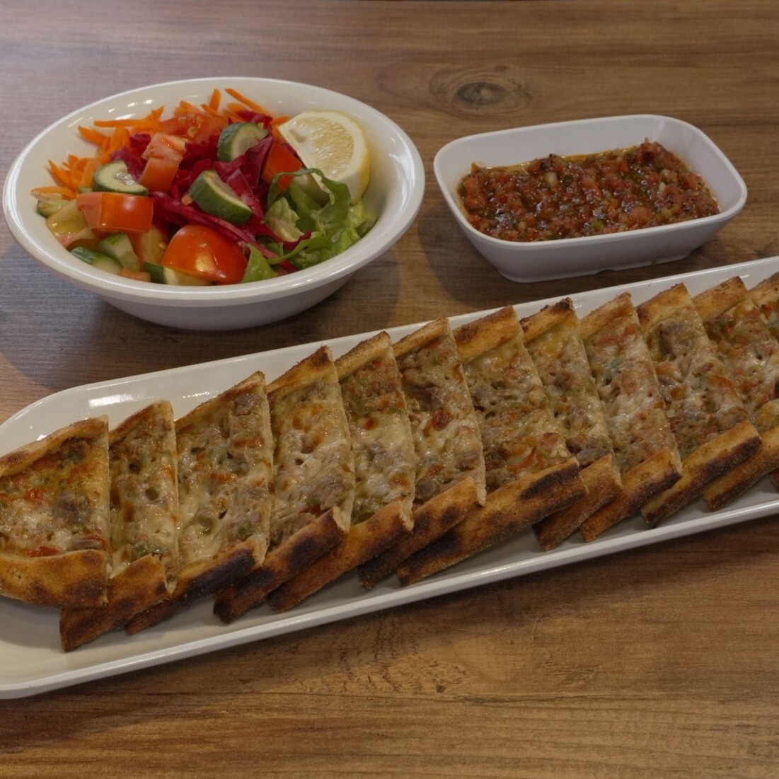 Kuşbaşılı Kaşarlı Pide (70 cm.)