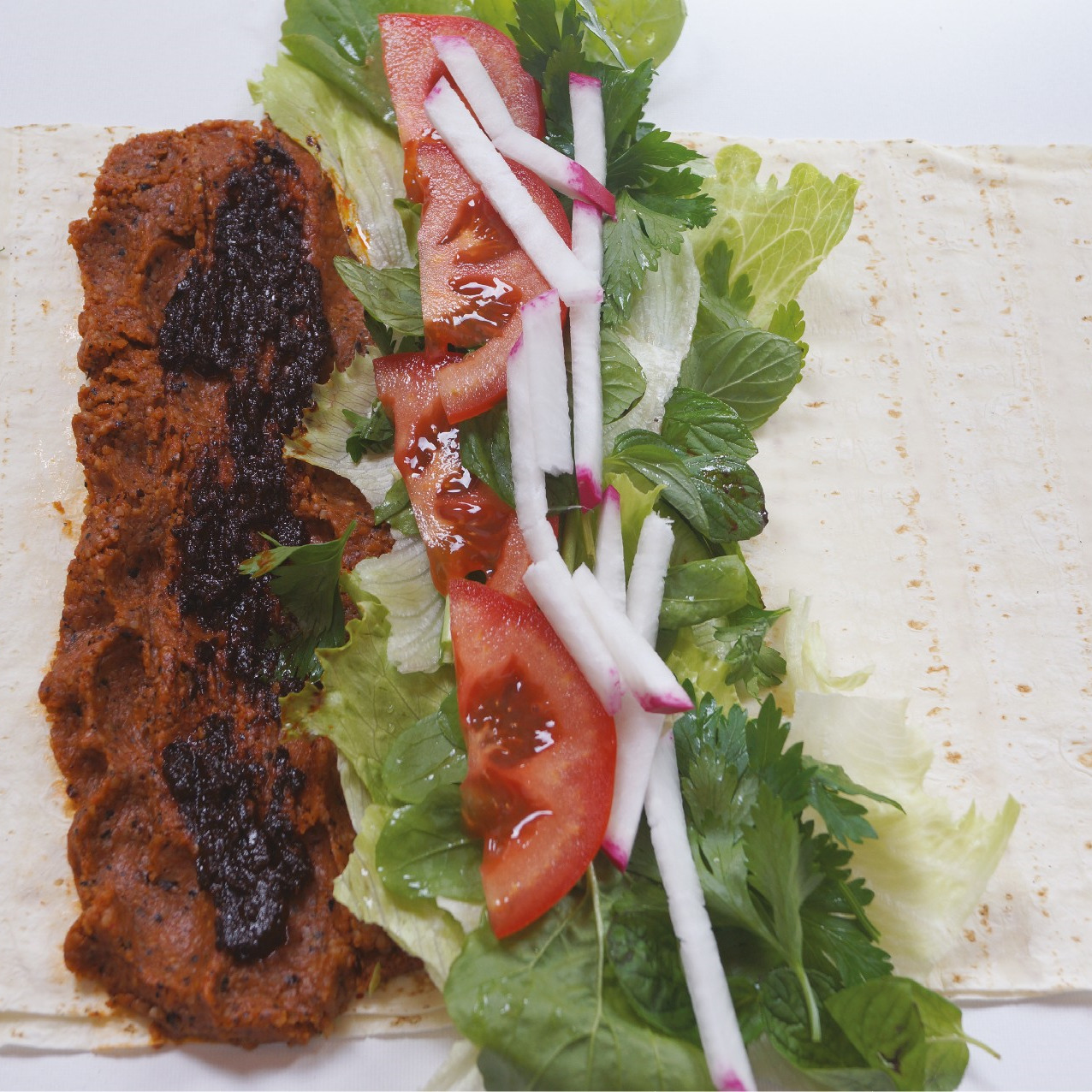 Mega Çiğ Köfte Dürüm (220 gr.)+Büyük Ayran