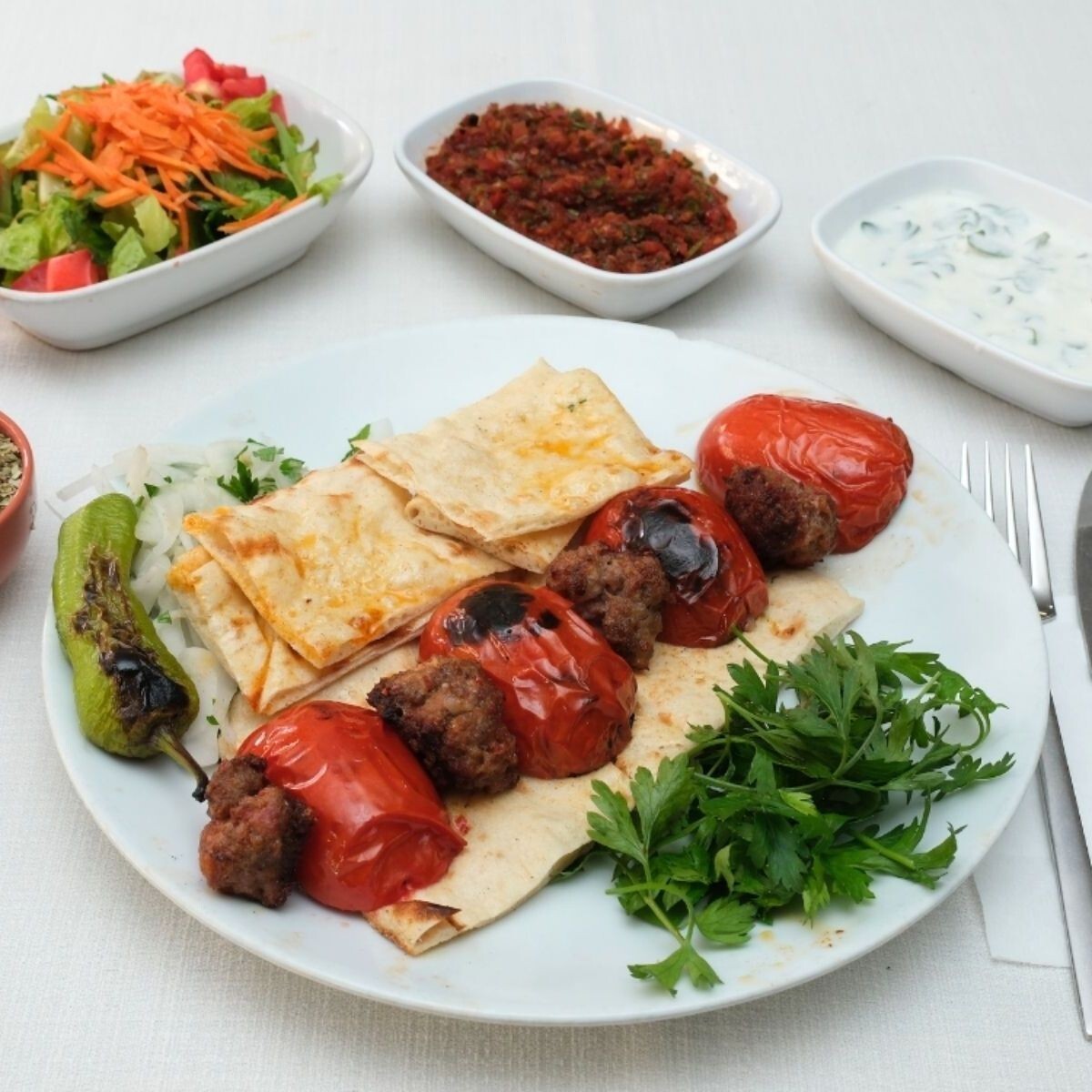 Domatesli Kebap