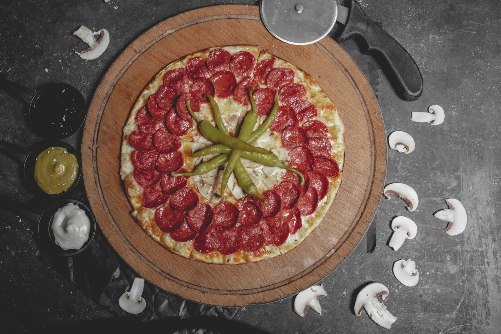 The Pizza Teory (Küçük Boy)