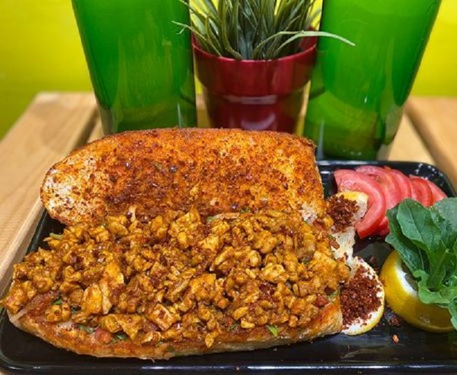 Tavuk Tantuni Ekmek (80 Gr)