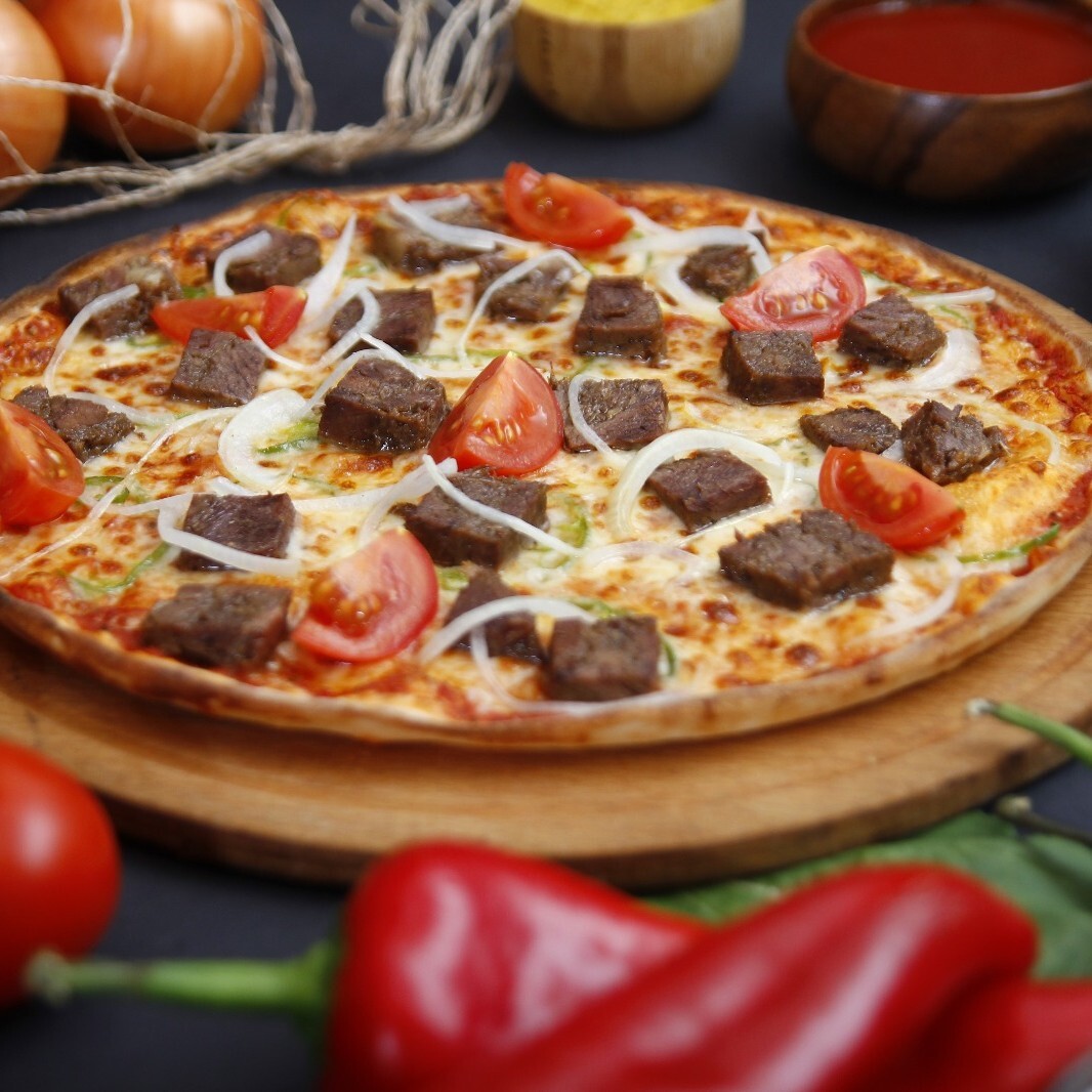 Kavurmalı Pizza Büyük Boy (40 cm) 2-3 Kişilik