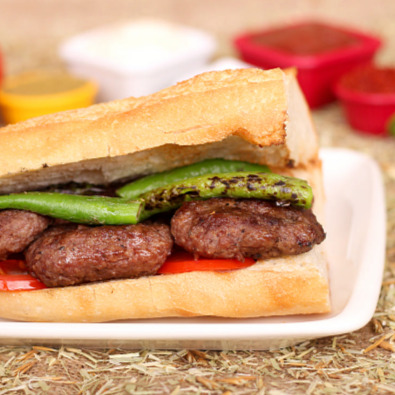 Yarım Ekmek Arası Köfte % 100 Çift Çekim Kıyma ile Gurme Köfte Harcıyla