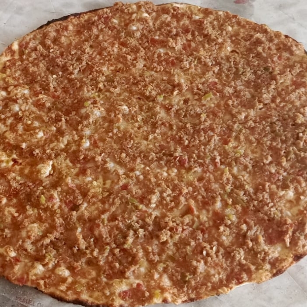 Lahmacun Menü (2Adet)ACILI) + Salata + (Süpriz İkram)