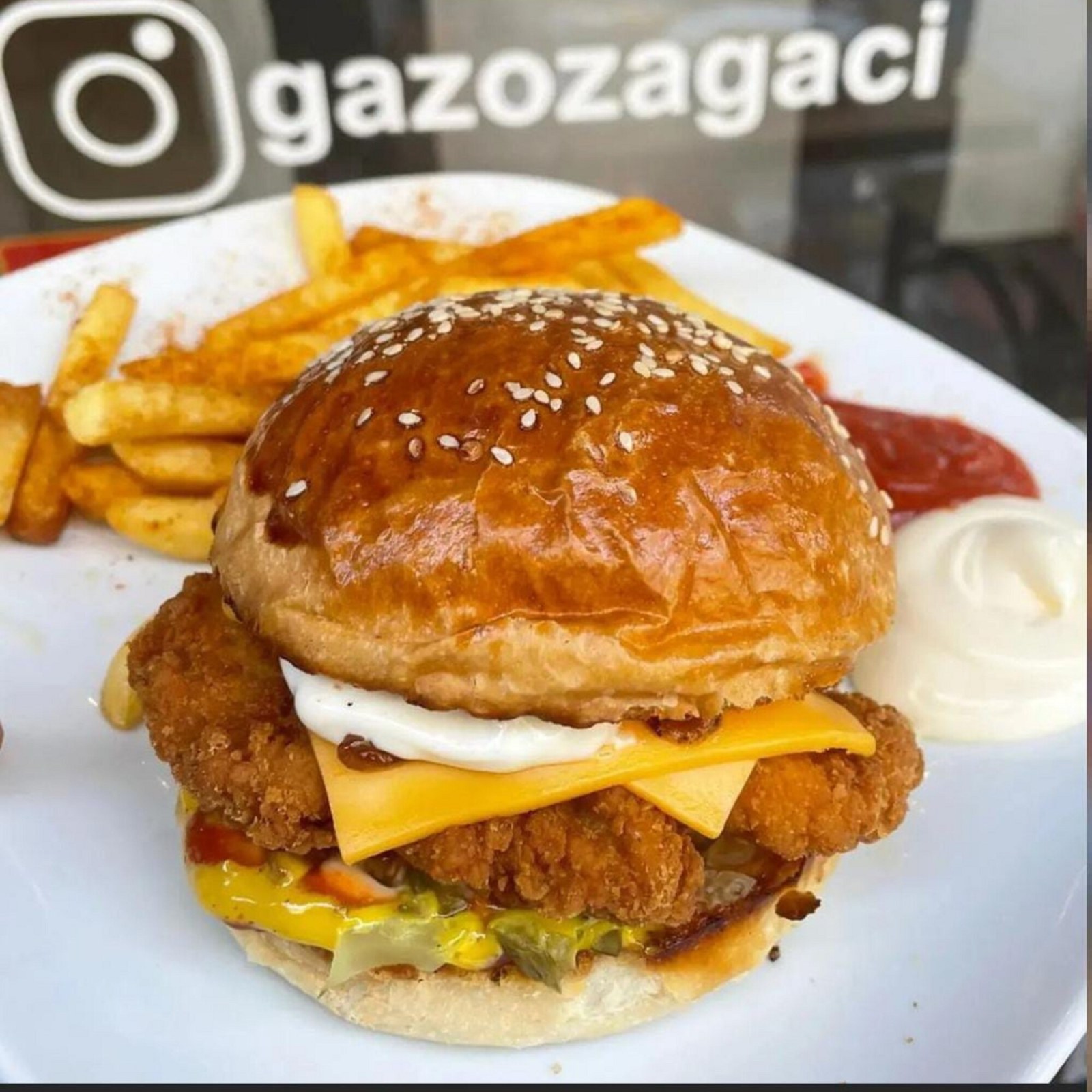 Chicken burger menü