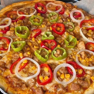 Tavuklu Pizza