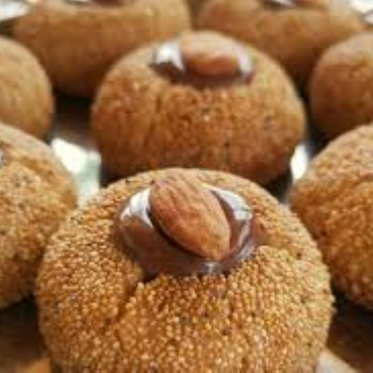 Bal Badem (1 kg.)