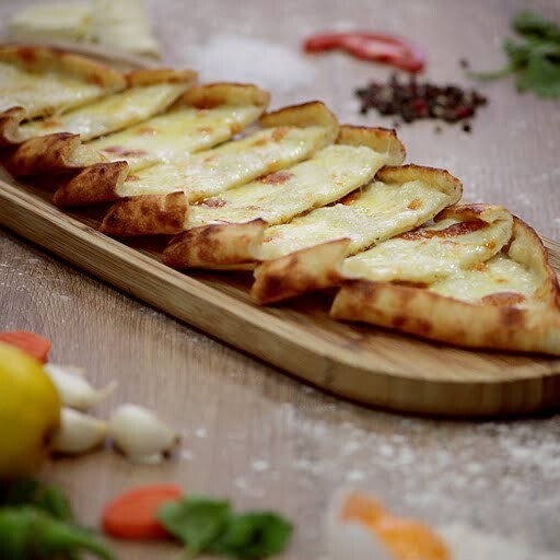 Bol özel pide peynirli(Görseller temsilidir)