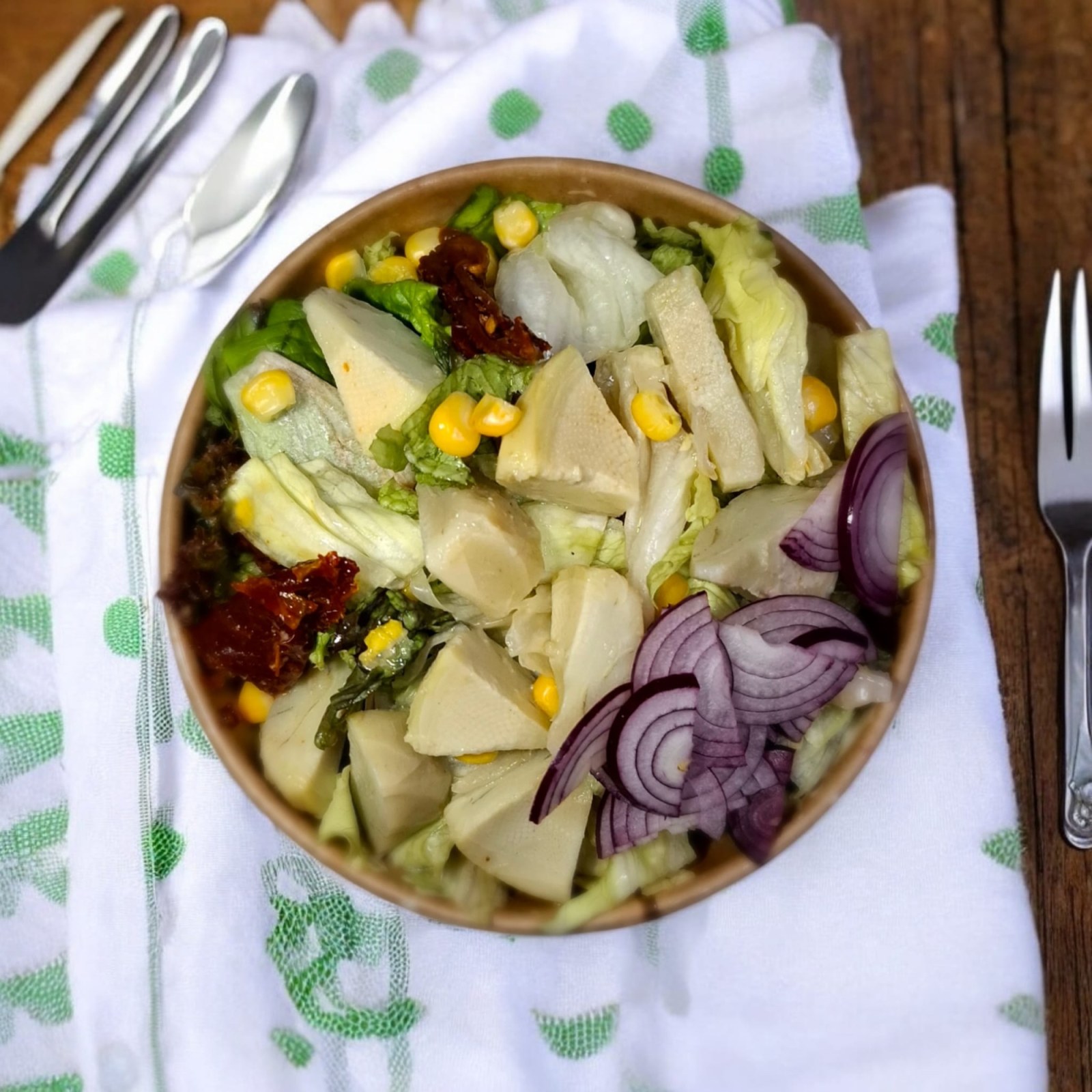 Enginarlı Salata (Artichoke Salad)
