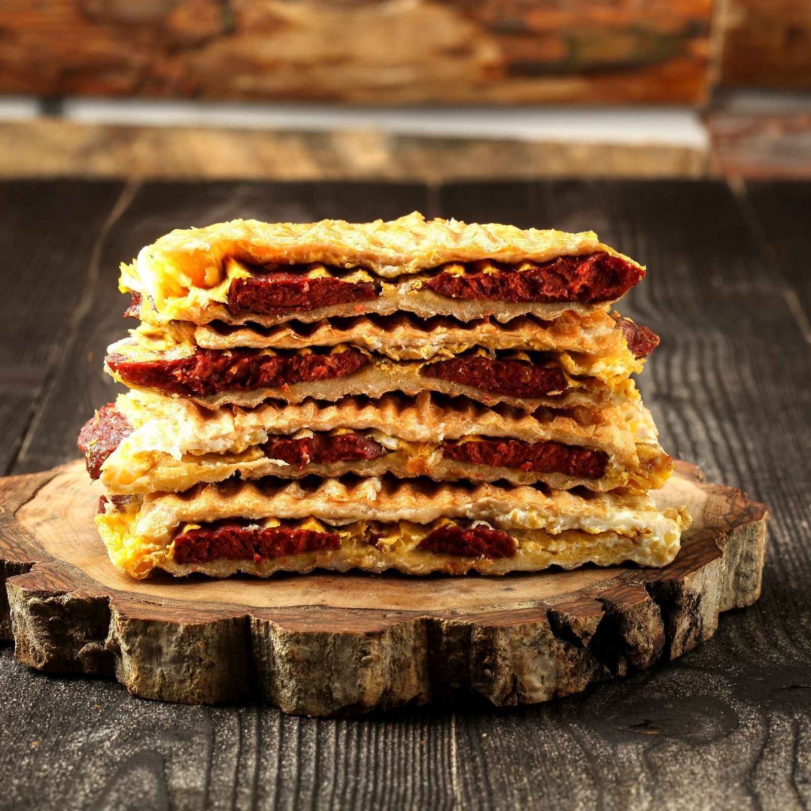 Yumurtalı Sucuklu Tost
