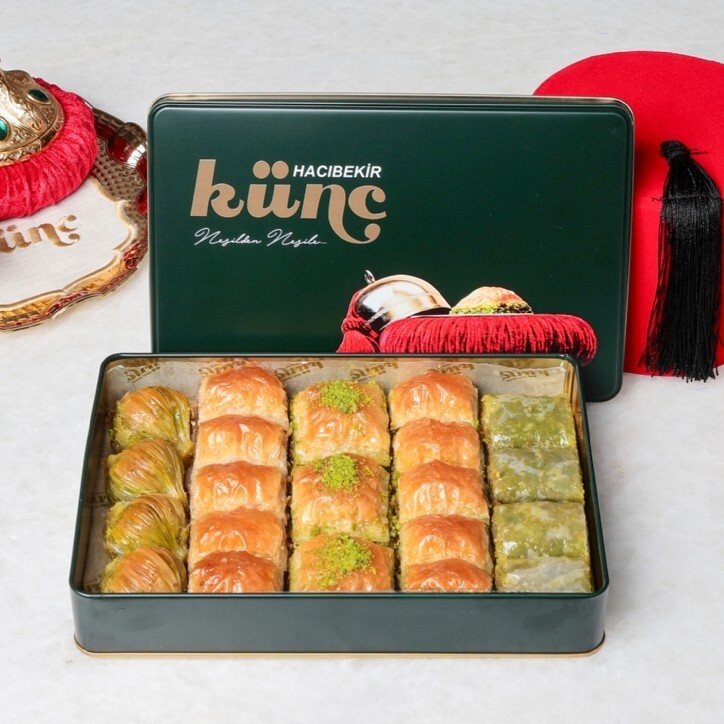 Metal Kutuda Karışık Baklava (Platinum)
