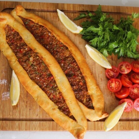 Kıymalı Cantık Pide