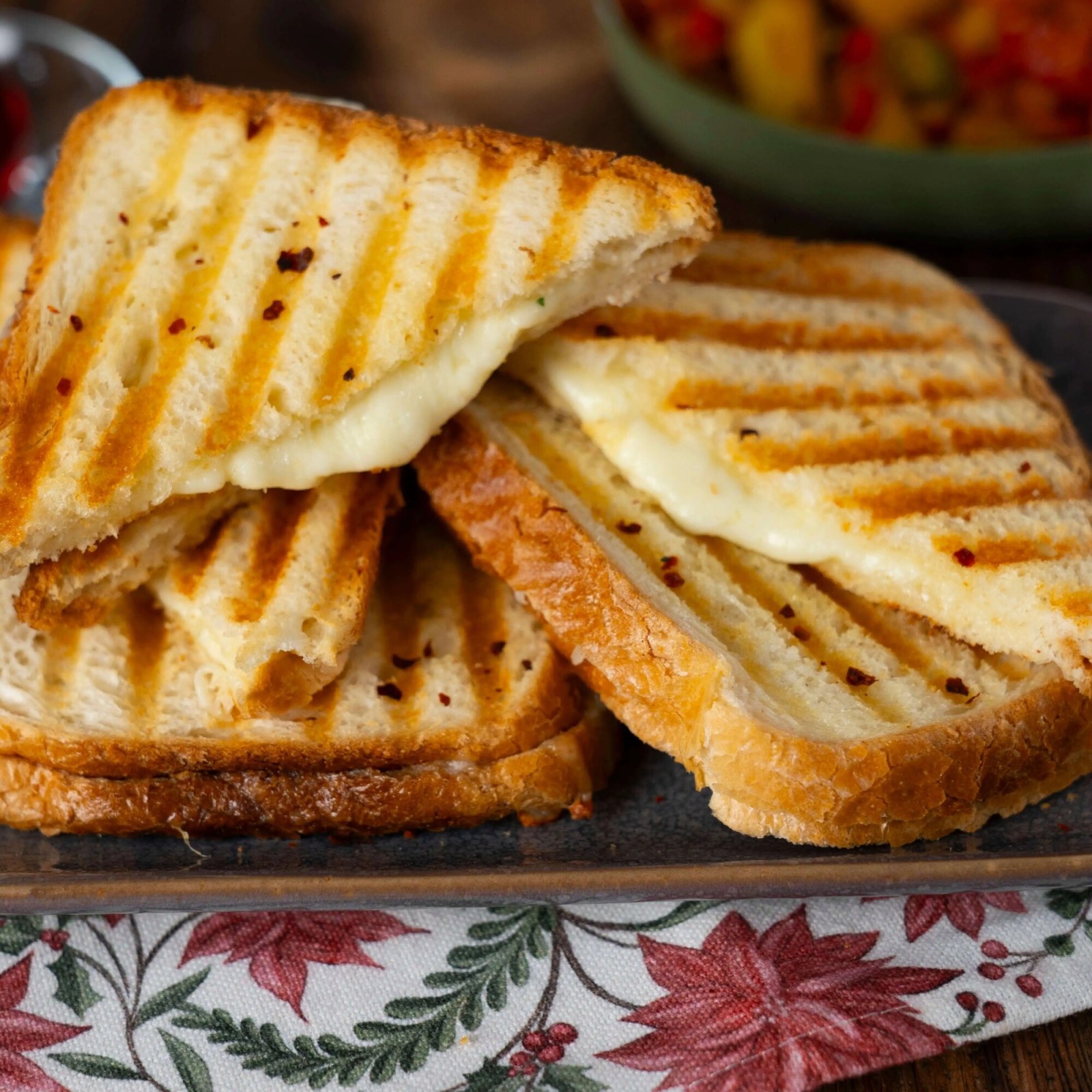 Çift Kaşarlı Tost