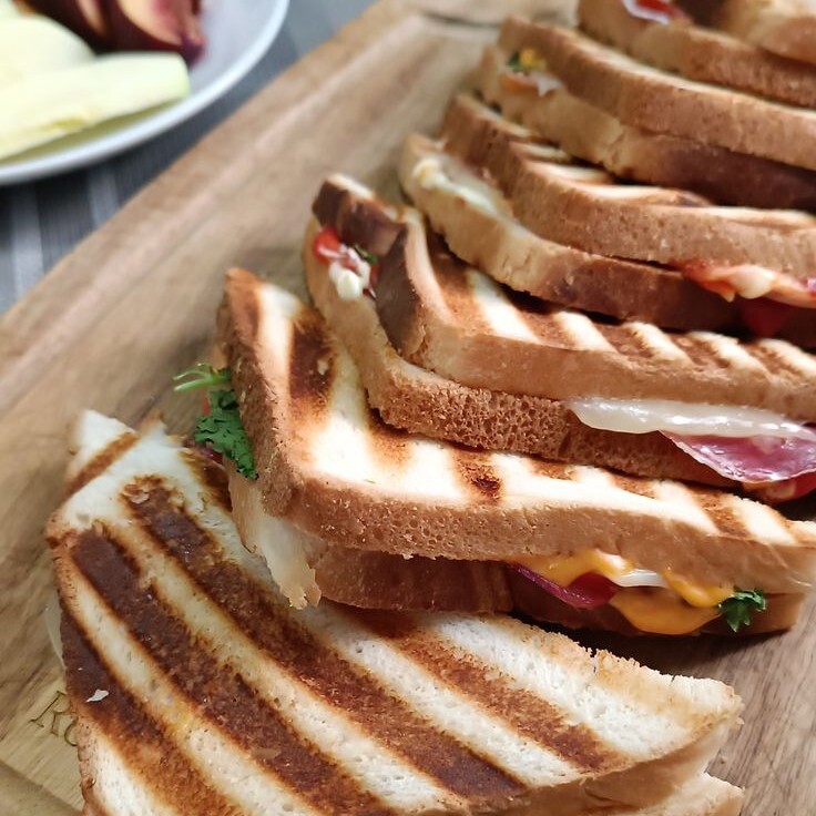 Sucuklu tost